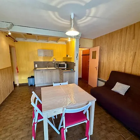 T2 Fonctionnel Les - 4 Pers, Parking, Proche - Fr-1-758-36 Apartment Les Angles (Pyrenees-Orientales)