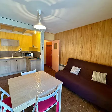 T2 Fonctionnel Les - 4 Pers, Parking, Proche - Fr-1-758-36 Apartment